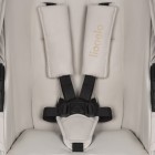 Carucior 3 in 1, Lionelo, Amber Plus, Cadru aluminiu, Cu landou intarit si salteluta moale, Cu scoica auto testata ADAC, Reversibil, Maner ajustabil, Cu accesorii, Cu ventilatie panoramica 3D, Pana la 22 kg, EN1888-1, EN1888-2, EN1466, ECE R129, Bej