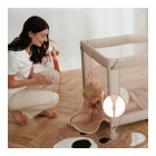 Patut pliant, Lionelo, Amelie, Cu intrare laterala, 100.5×70.5 cm, Include salteluta, roti, geanta pentru transport, Constructie usoara- 7 kg, Cadru stabil din otel, Gri